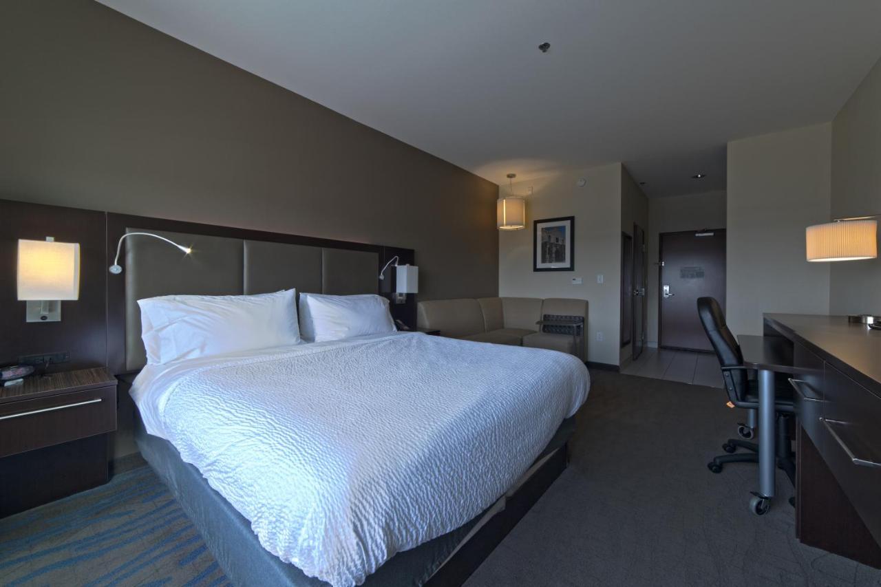 Holiday Inn Hotel & Suites Northwest San Antonio By Ihg Exterior foto