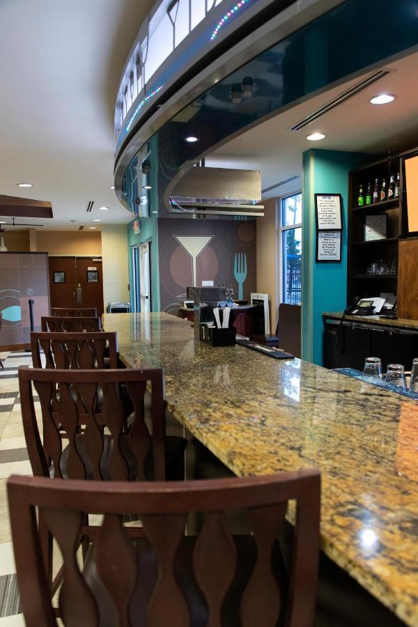 Holiday Inn Hotel & Suites Northwest San Antonio By Ihg Exterior foto